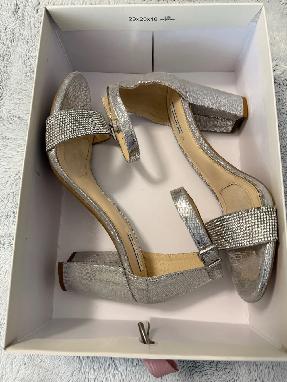 Alex Marie Halmartwo Silver Rhinestone Block Heel Sandals 7.5 Wide
